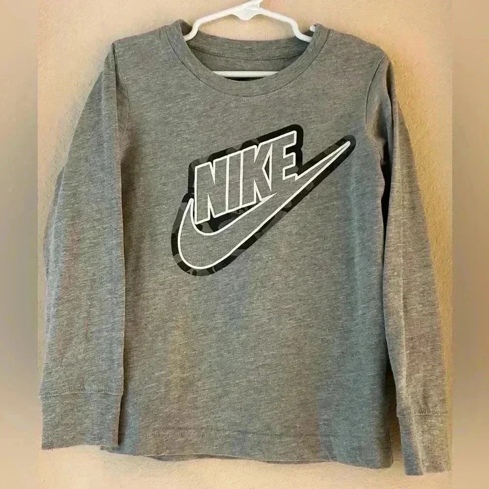 Nike Crew Neck Long Sleeve Tee